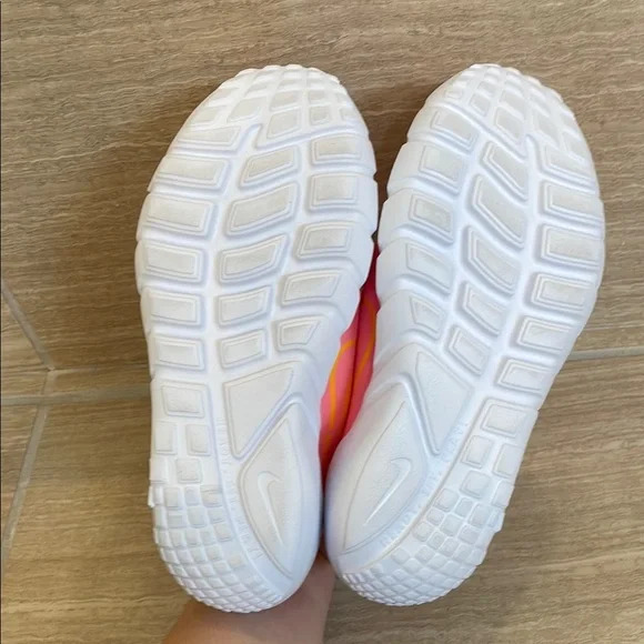 NIKE NIB Girls Size 4.5 Flex Runner 2 Coral Citron Sneakers Athletic Shoes - Picture 7 of 12